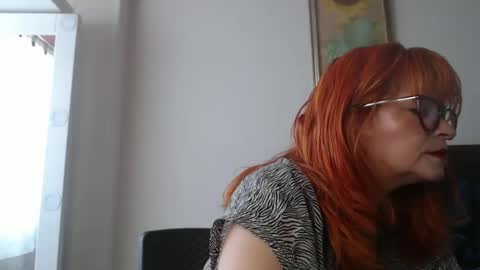 Evelyn Smith online show from 9, 2, 2026