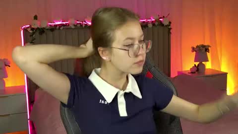 Snapshot of evemundie chatting on 23, 10, 2025 Eve online show from 23, 10, 2025