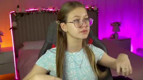 Snapshot of evemundie chatting on 25, 10, 2025 Eve online show from 25, 10, 2025