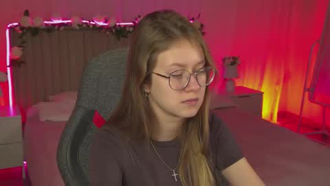 Snapshot of evemundie chatting on 12, 11, 2025 Eve online show from 12, 11, 2025