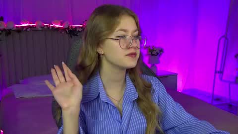 Snapshot of evemundie chatting on 28, 11, 2025 Eve online show from 28, 11, 2025