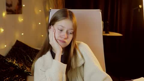 Snapshot of evemundie chatting on 17, 12, 2025 Eve online show from 17, 12, 2025