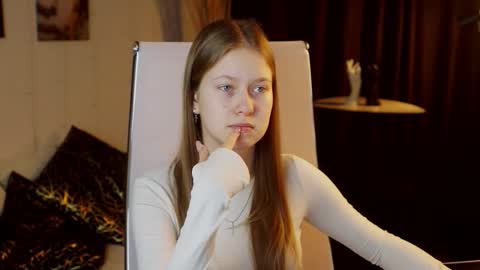 Snapshot of evemundie chatting on 18, 12, 2025 Eve online show from 18, 12, 2025