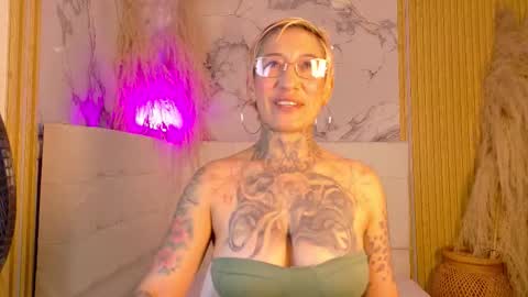 everlyn_sexx online show from 29, 3, 2026