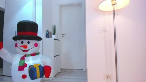 Sensation Body online show from 22, 12, 2024