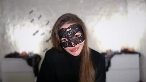 Goddes 1 online show from 2, 11, 2025