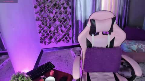 Snapshot of evha_gala chatting on 24, 2, 2025 evha_gala online show from 24, 2, 2025