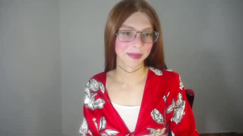 Snapshot of evi_kitty chatting on 7, 1, 2025 Evi online show from 7, 1, 2025
