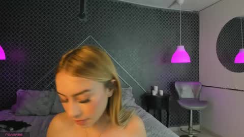 Evie  Denm online show from 18, 4, 2026