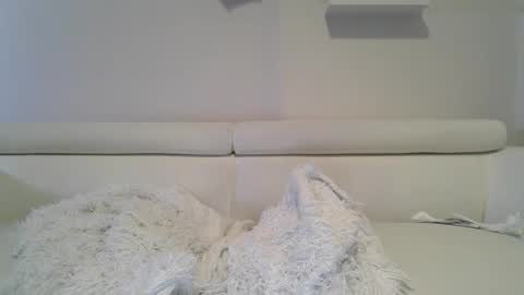 Snapshot of evillers1 chatting on 18, 2, 2026 Badblondebunny online show from 18, 2, 2026