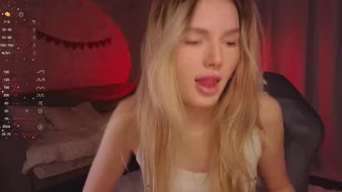 Evelyn online show from 16, 11, 2025