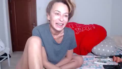 Snapshot of evolett chatting on 4, 2, 2026 ONLYFANS There are legends that in this room all your wishes can come true Private is Open online show from 4, 2, 2026