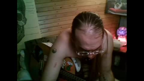 Snapshot of evpierce chatting on 7, 7, 2026 EvPierce online show from 7, 7, 2026
