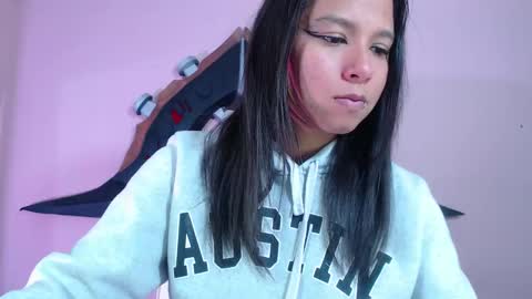 Im Evy online show from 26, 10, 2025