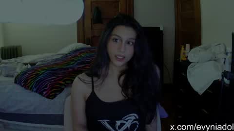 Avelyn Evynia online show from 28, 7, 2026