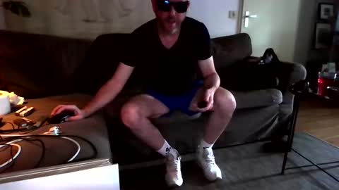 Snapshot of exibist79 chatting on 13, 11, 2025 exibist79 online show from 13, 11, 2025