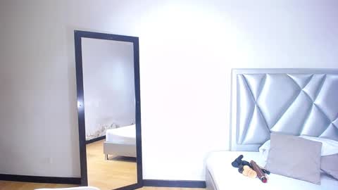 exotic_karmella online show from 24, 12, 2024