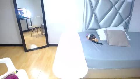 exotic_karmella online show from 27, 2, 2025