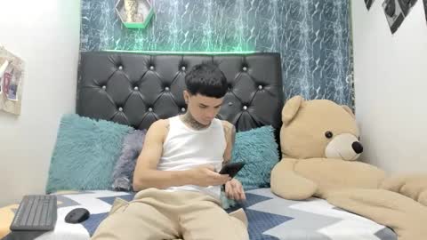 exotichot_couple online show from 25, 11, 2025