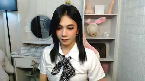 exotictssavie online show from 10, 2, 2025