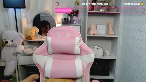 exotictssavie online show from 10, 3, 2025