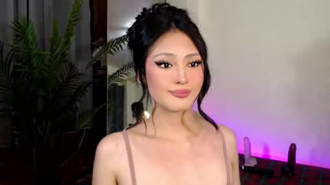 Candy  online show from 28, 12, 2024