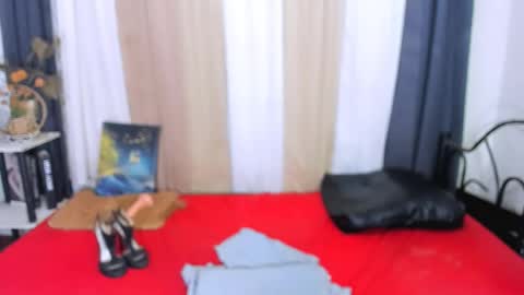 Snapshot of expensive_elise chatting on 10, 4, 2026 expensive_elise online show from 10, 4, 2026