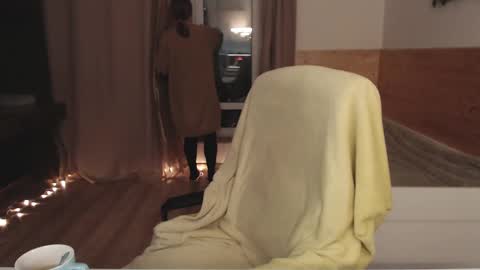 Snapshot of exponentex5 chatting on 27, 2, 2025 Crystal online show from 27, 2, 2025