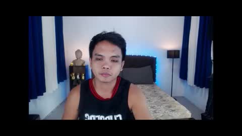 Snapshot of extraservice69menx chatting on 19, 10, 2025 JOHNDAVE online show from 19, 10, 2025
