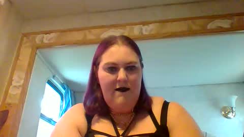 Snapshot of extremely_naughty69 chatting on 26, 5, 2026 ExSquirtle online show from 26, 5, 2026