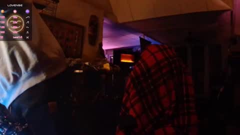 exxxtr4sauce online show from 4, 1, 2025