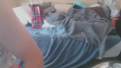 Snapshot of eyeswall0w chatting on 19, 2, 2026 eyeswall0w online show from 19, 2, 2026