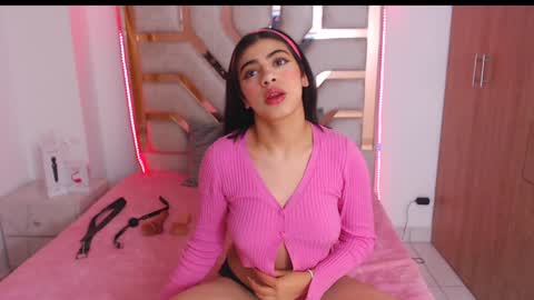 eylin_sofia online show from 28, 1, 2025