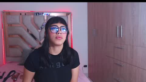 eylin_sofia online show from 7, 3, 2025