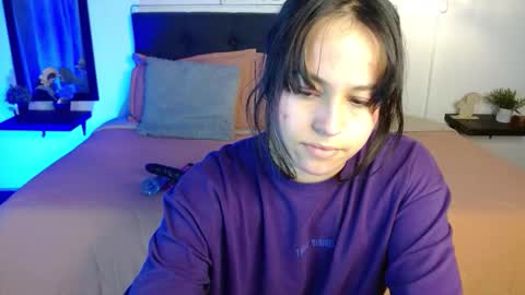 eymmy_24 online show from 18, 9, 2025