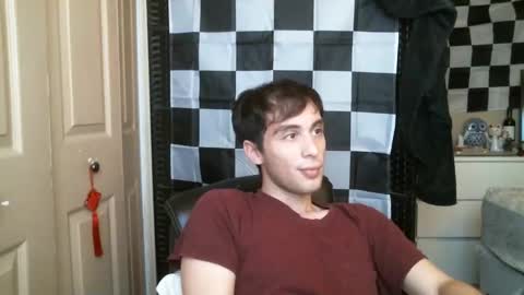 Ezra Naamah online show from 17, 2, 2025