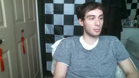 Ezra Naamah online show from 22, 2, 2025