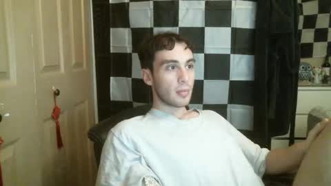 Ezra Naamah online show from 7, 3, 2025