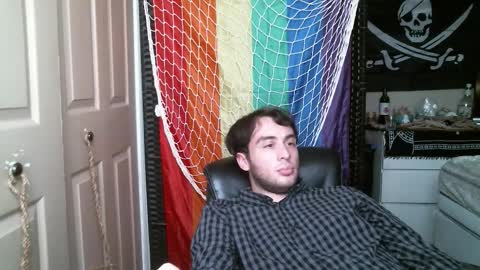 Ezra Naamah online show from 13, 12, 2025