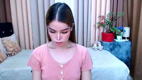 UR SWEET EZRA online show from 19, 1, 2025