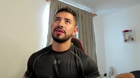 Ezzio Scolaro online show from 6, 3, 2026