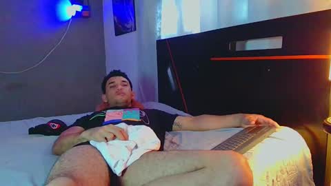 Snapshot of fabi_calde chatting on 28, 2, 2025 fabi online show from 28, 2, 2025