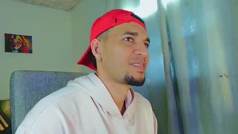 Snapshot of fabi_calde chatting on 2, 12, 2025 fabi online show from 2, 12, 2025