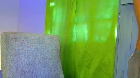 Snapshot of fabi_calde chatting on 18, 12, 2025 fabi online show from 18, 12, 2025