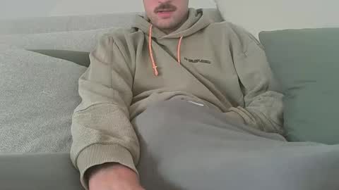 Call me bitch online show from 28, 9, 2025