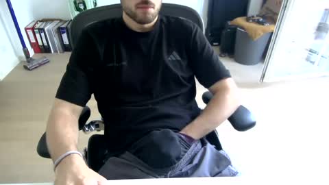 Call me bitch online show from 29, 7, 2026