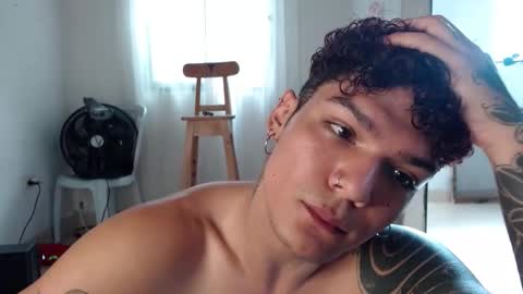 Snapshot of fabrizio_amery chatting on 20, 10, 2025 -  A N D E R online show from 20, 10, 2025