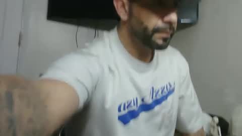 Mark online show from 15, 2, 2025