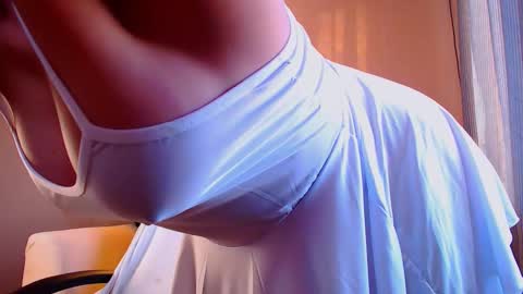 Snapshot of fairy_elli_hot chatting on 6, 10, 2025 Elli online show from 6, 10, 2025