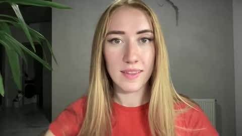 fairy_face online show from 23, 9, 2025